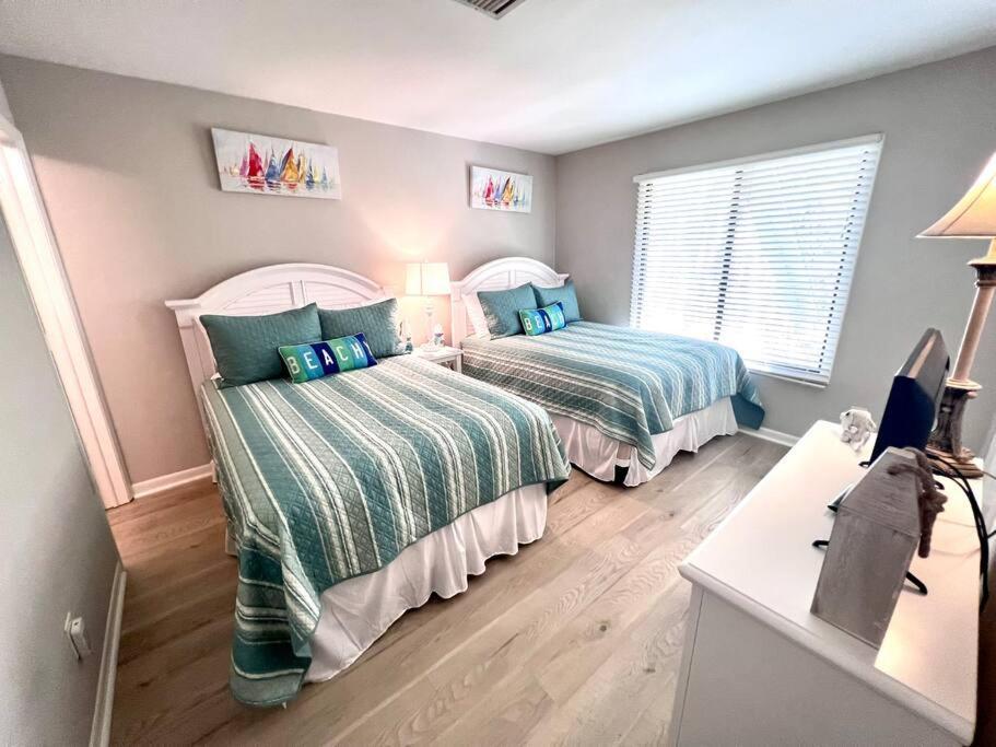 New Pics! Harbour Town 3Br/3Ba - Pool Access - Book Now Villa Hilton Head Island Exterior photo