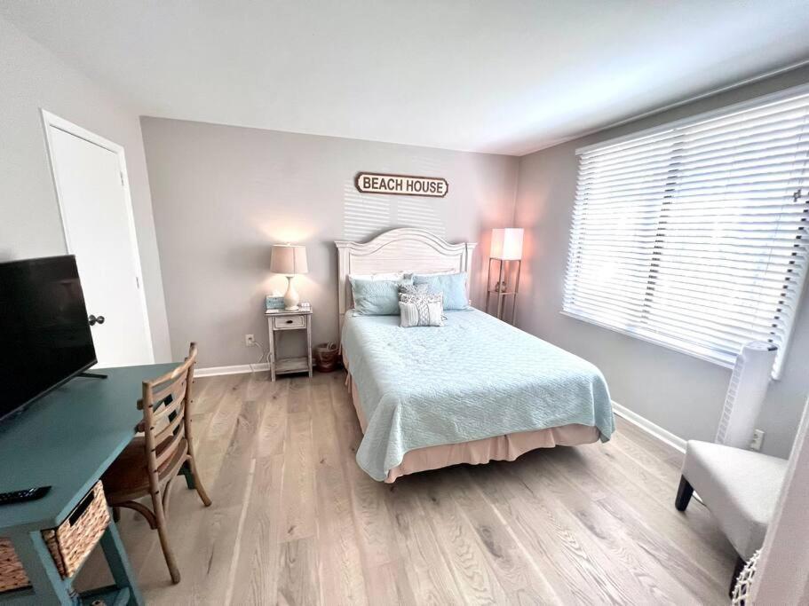 New Pics! Harbour Town 3Br/3Ba - Pool Access - Book Now Villa Hilton Head Island Exterior photo